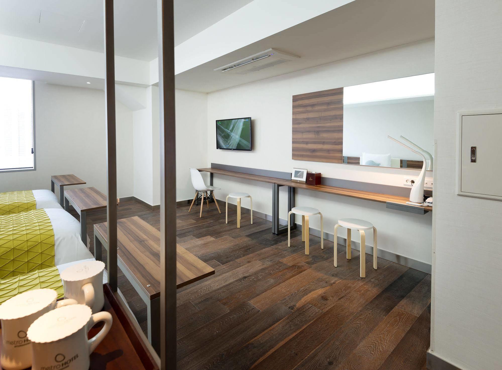 Metro Hotel Myeongdong Szöul Kültér fotó