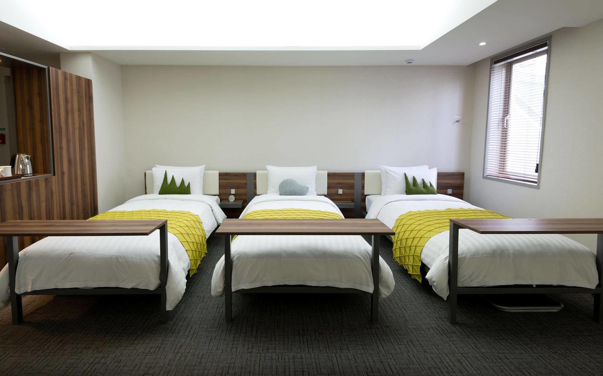 Metro Hotel Myeongdong Szöul Kültér fotó